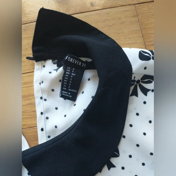 Top - Picture 2 of 2